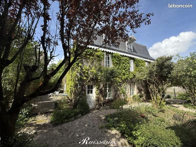 Maison 12 pièces 258 m²