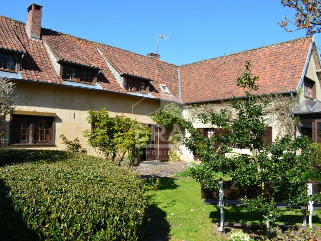Maison 12 pièces 258 m²