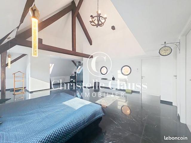 Maison 12 pièces 259 m²