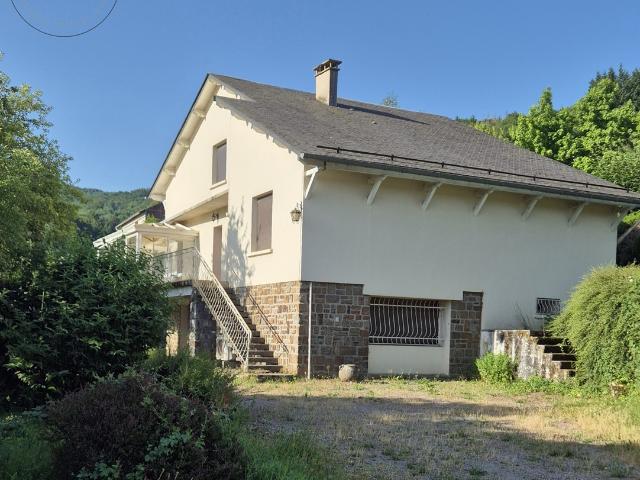 maison 12 pièces 260 m2