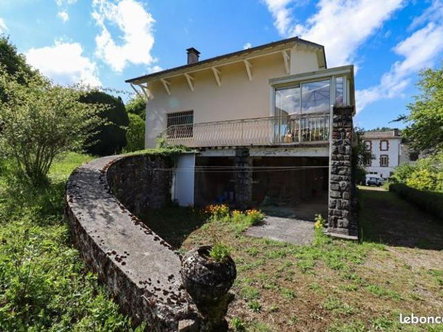 Maison 12 pièces 260 m²