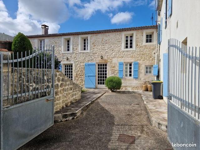 Maison 12 pièces 264 m²