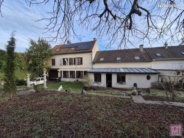 Maison 12 pièces 264 m²