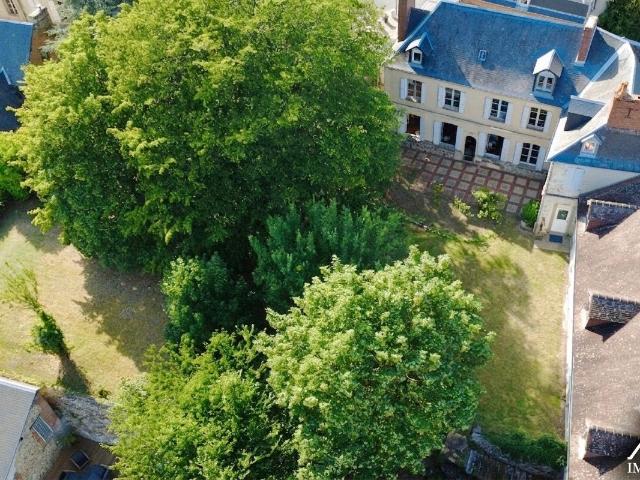 Maison 12 pièces 265 m²