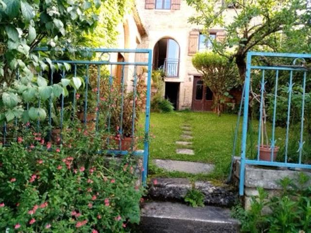 Maison 12 pièces 265 m²