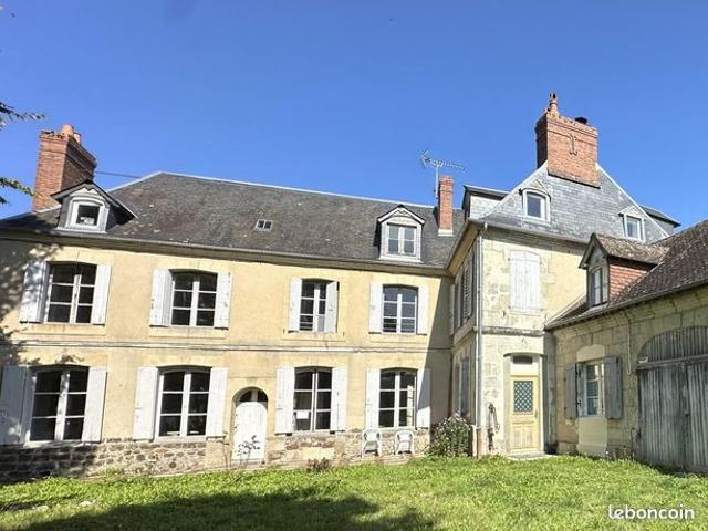 Maison 12 pièces 265 m²
