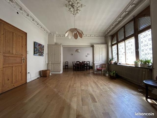 Maison 12 pièces 273 m²