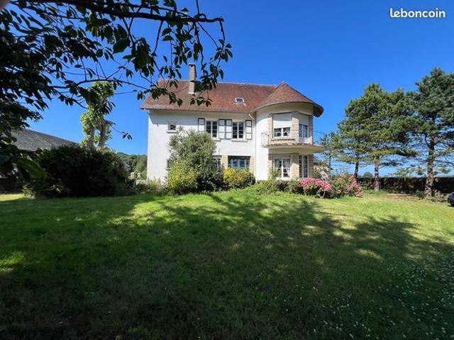Maison 12 pièces 270 m²
