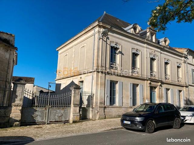 Maison 12 pièces 270 m²