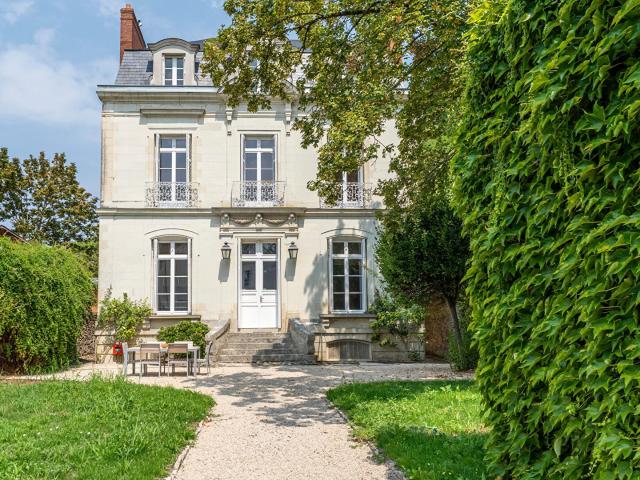 Maison 12 pièces 272 m²
