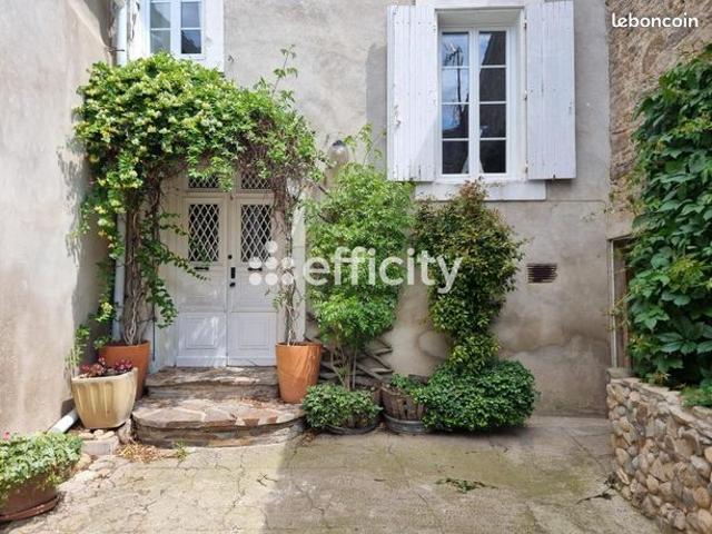 Maison 12 pièces 277 m²
