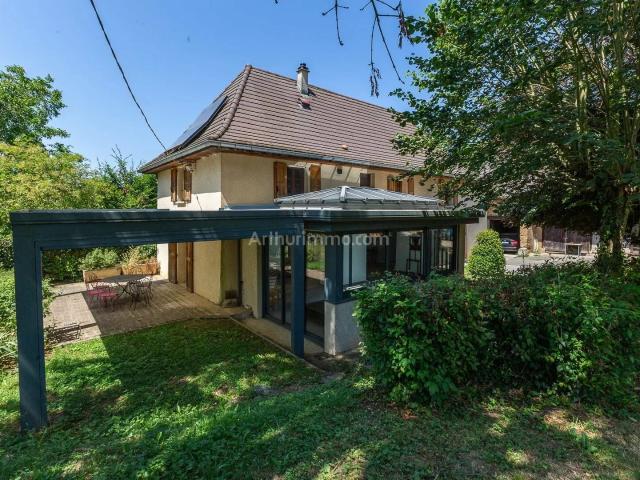 Maison 12 pièces 275 m²