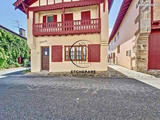 Maison 12 pièces 276 m²