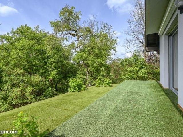 Maison 12 pièces 280 m²