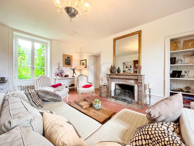 Maison 12 pièces 280 m²