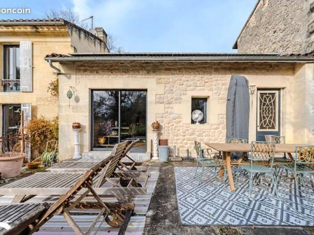 Maison 12 pièces 280 m²