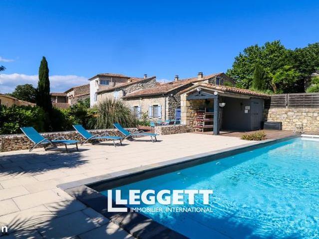 Maison 12 pièces 280 m²