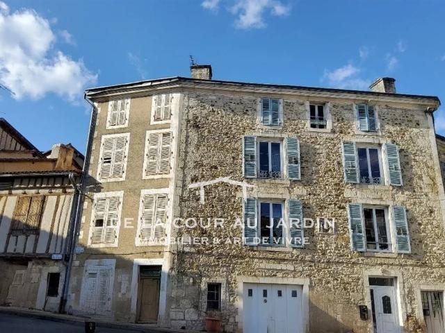 Maison 12 pièces 287 m²