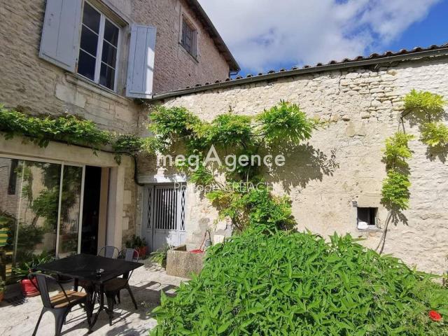 Maison 12 pièces 287 m²