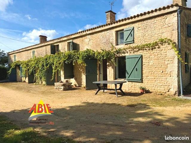 Maison 12 pièces 288 m²
