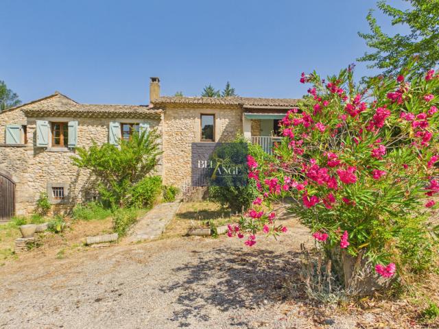 Maison 12 pièces 289 m²