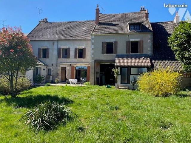 Maison 12 pièces 289 m²