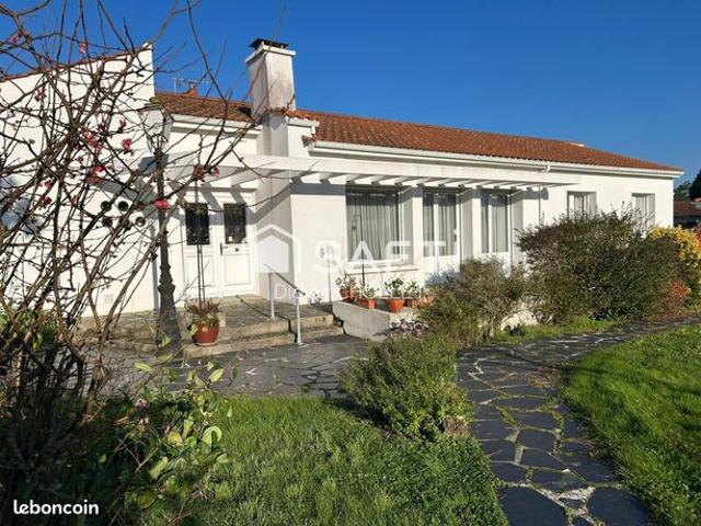 Maison 12 pièces 293 m²