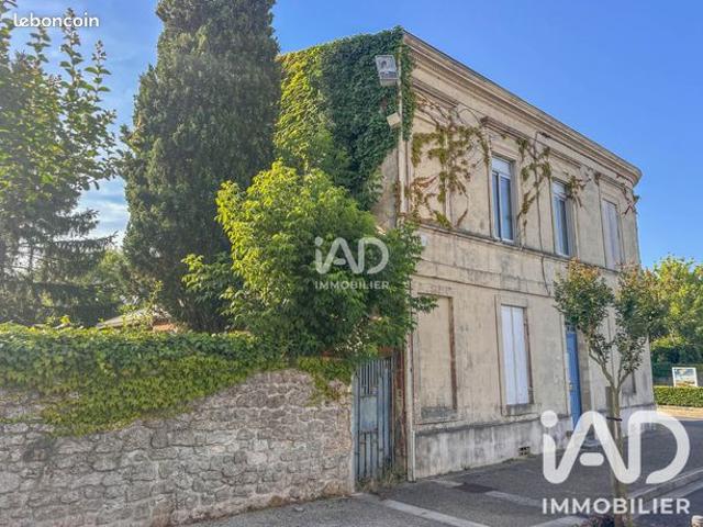 Maison 12 pièces 290 m²