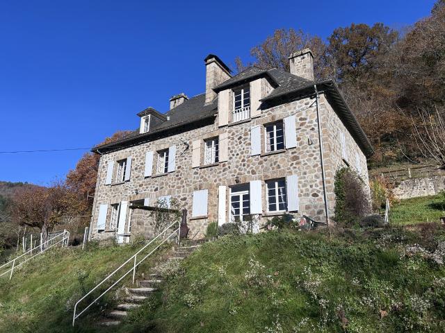 Maison 12 pièces 290 m²