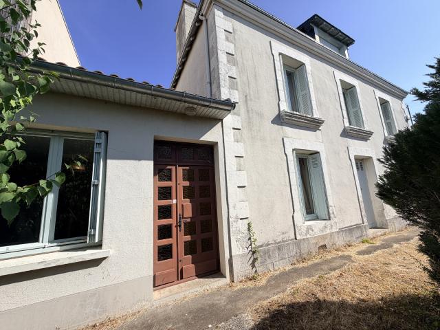 Maison 12 pièces 291 m²