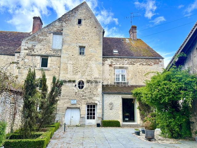 Maison 12 pièces 297 m²