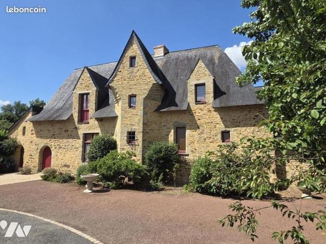 Maison 12 pièces 294 m²