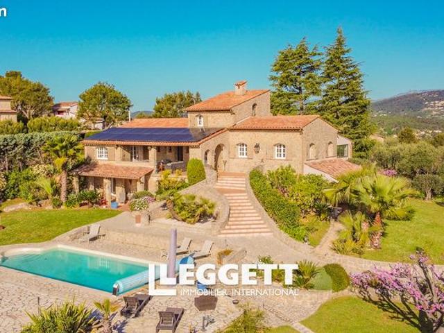 Maison 12 pièces 296 m²