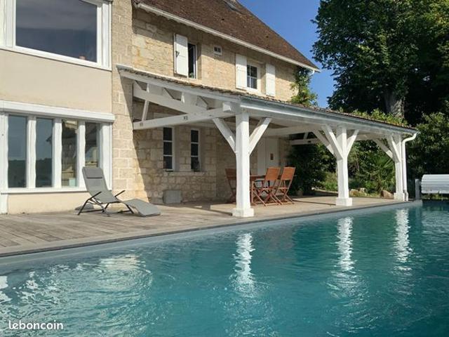 Maison 12 pièces 205 m²