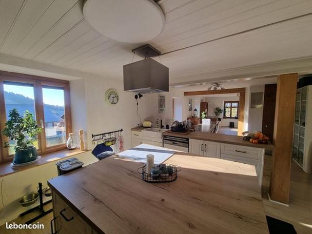 Maison 12 pièces 210 m²