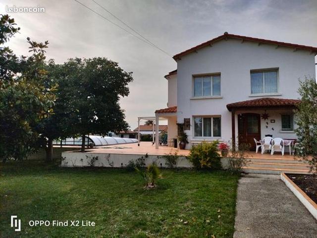 Maison 12 pièces 210 m²