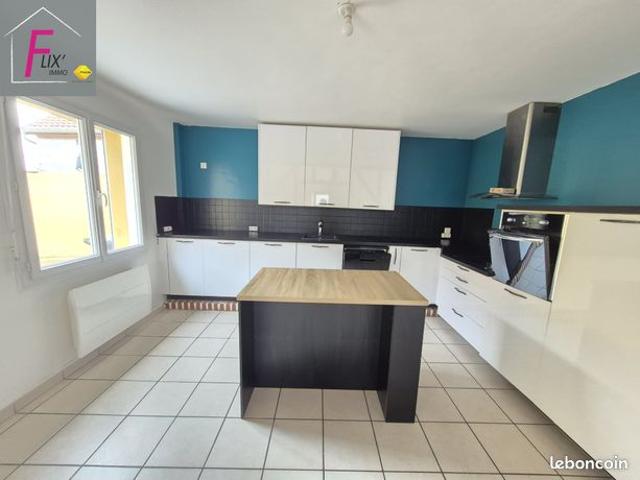 Maison 11 pièces 214 m²