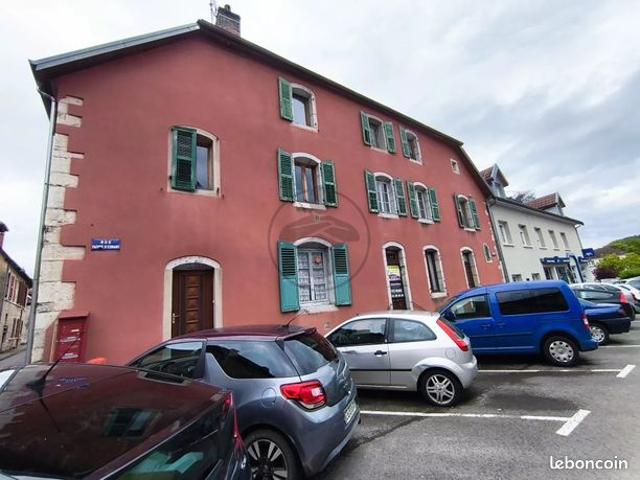 Maison 12 pièces 215 m²
