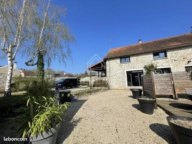 Maison 12 pièces 215 m²