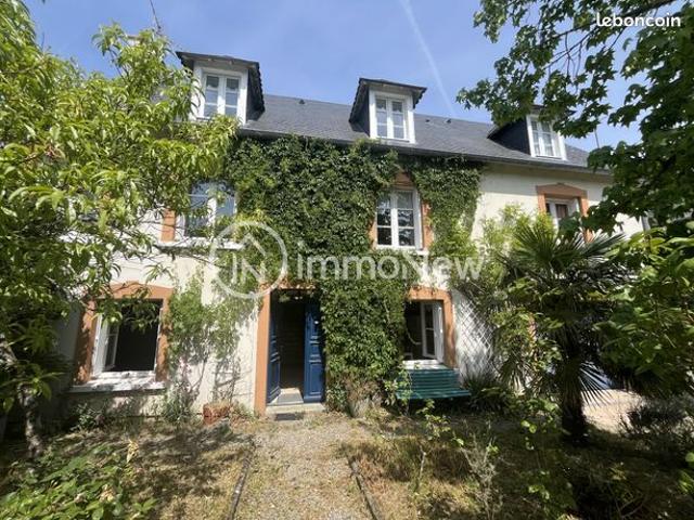 Maison 12 pièces 218 m²