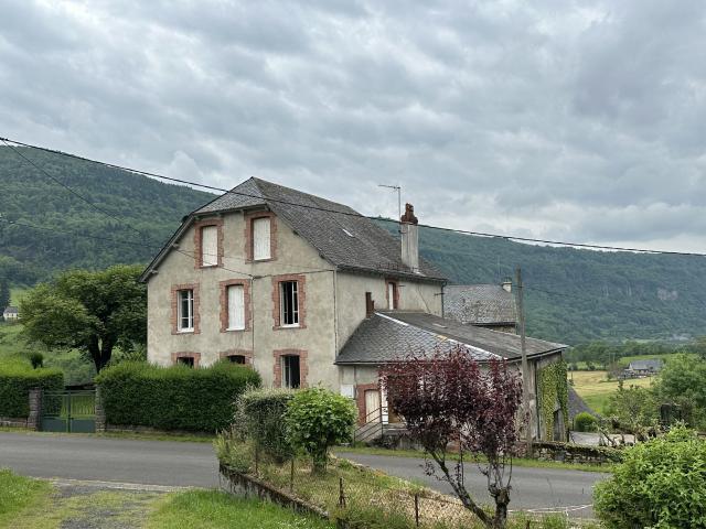 Maison 12 pièces 218 m²
