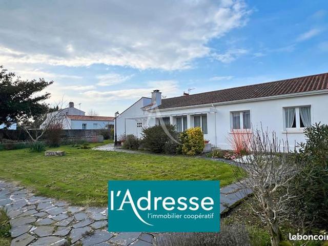 Maison 12 pièces 223 m²