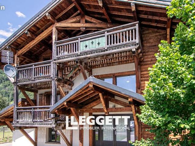 Maison 12 pièces 222 m²