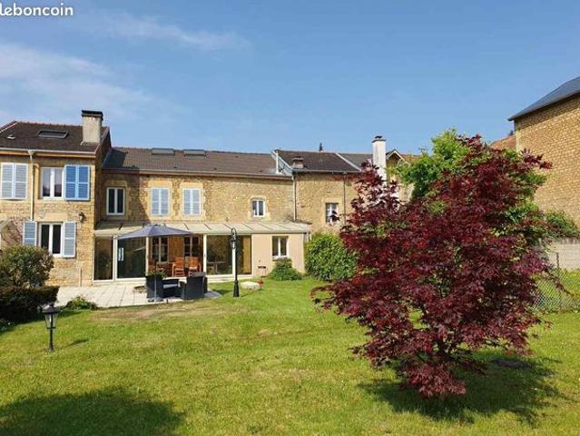 Maison 12 pièces 227 m²