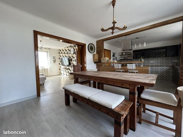 Maison 12 pièces 227 m²