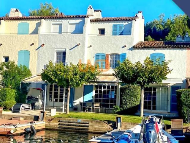 Maison 12 pièces 225 m²