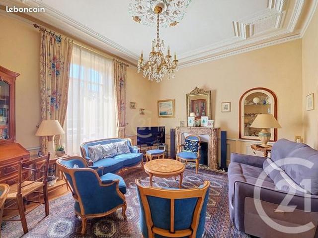 Maison 12 pièces 228 m²