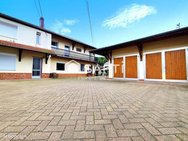Maison 12 pièces 230 m²