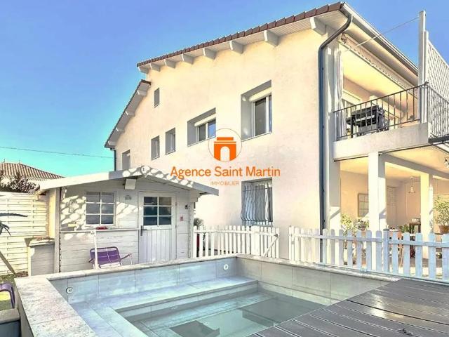 Maison 12 pièces 230 m²