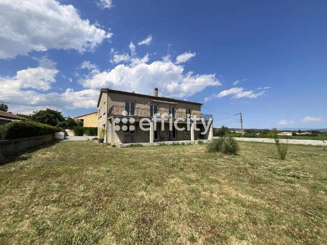 Maison 12 pièces 232 m²